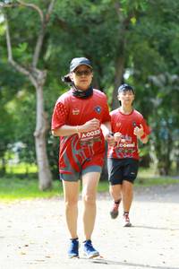 BIB: 033
                            <button type="button" onclick="openModal(5008651)" class="btn btn-primary btn-sm float-right btn-popup" data-toggle="modal" data-target=".modal-high-quality">
                        <i class="fas fa-shopping-cart"></i> Add to Cart
                    </button>
                                            <button type="button" onclick="isThisMe(5008651, true)" class="btn btn-success btn-sm float-right btn-popup btn-isme hidden" data-toggle="tooltip" data-placement="bottom" title="นี่คือรูปของคุณใช่ไหม คลิกที่นี่เพื่อเอาเข้าอัลบั้ม">
                        <i class="fas fa-plus"></i> Add to album
                    </button>
                    <button type="button" onclick="isThisMe(5008651, false)" class="btn btn-warning btn-sm float-right btn-popup btn-isnotme hidden">
                        <i class="fas fa-ban"></i> Remove from album
                    </button>